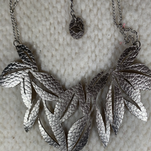 Load image into Gallery viewer, Leaf Necklace
