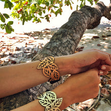 Load image into Gallery viewer, Leaf Bracelet
